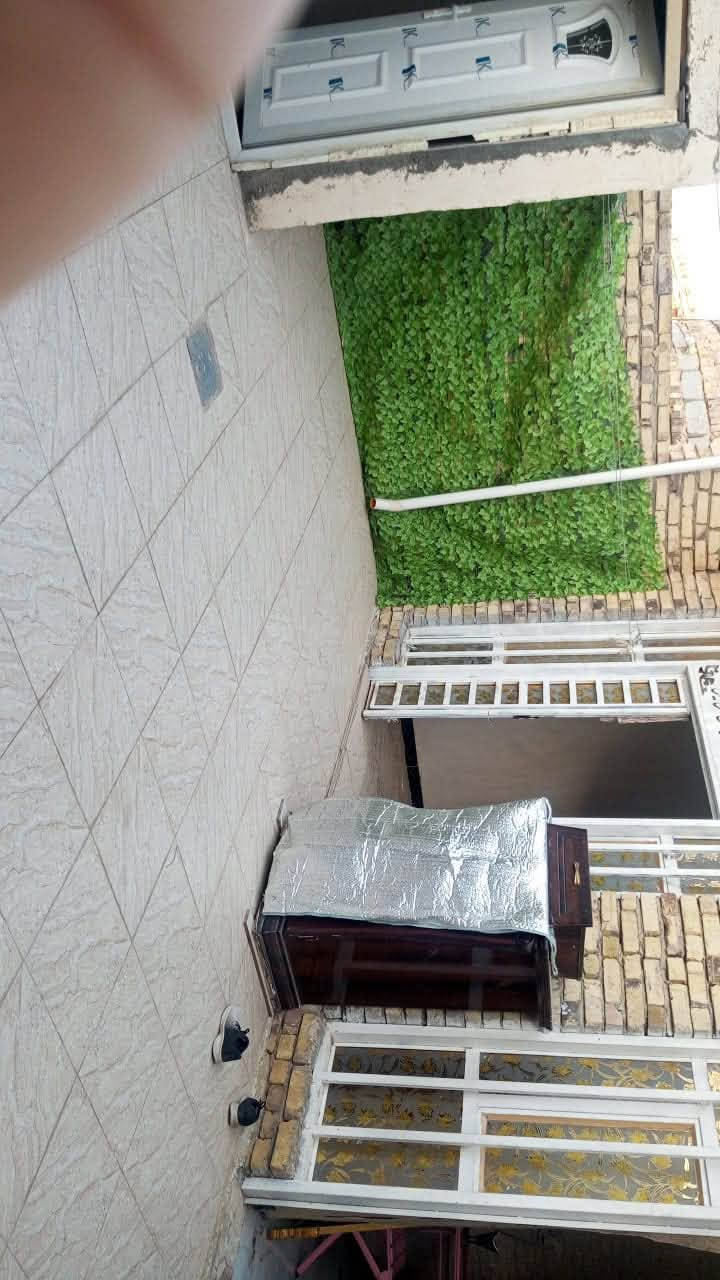 #دار_للايـــجــــار  الديوانية قرب التسفيرات غرفه وصاله ومطبخ  وصحيات وطارمه ..
سعر الاثجار 250 الف
———————————————————
🔺#للاستفسار الاتصال على ***********
او زيارة مكتبنا الكائن في حي المعلمين 
نزلة فلافل تشرين مكتب الماس  للعقار والمقاولات
