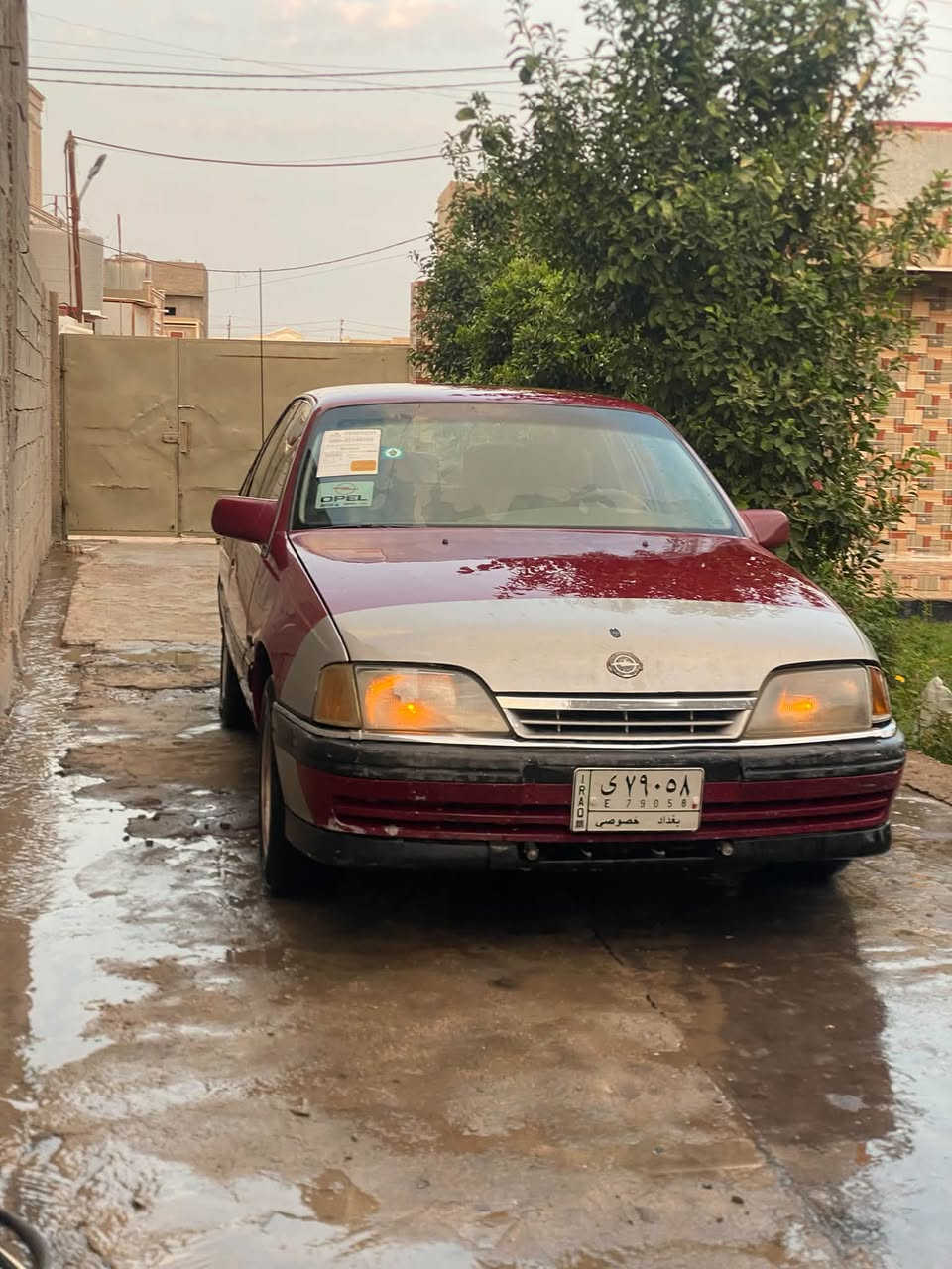 اوبل اوميكا • ١٩٩٣ • الانبار