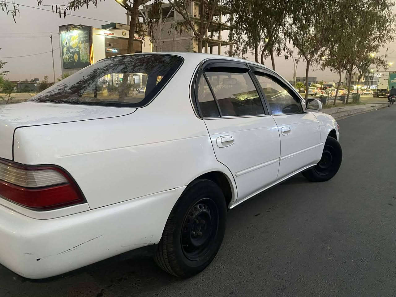 للبيع كورلا 94
فول توماتيك بدون صبغ شرط ومحرك وكير شرط سيارة جديدة تبريد ثلج 
تخم تايات جديد باتري جديد 
رقم بغداد الماني مشروع وطني بأسمي شرط التحويل بالموصل السعر 54 وبيها مجال 

للتواصل ع رقم 

***********
