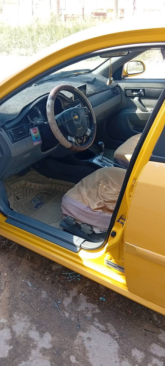 السلام عليكم اوبترا صفرة بلا د خليجي موديل  11  محرك جديد قبل  10  ايام شديته تبريد ممتاز كهربائيات كلهة شغالةغرفة حلوه هزة وسنويه جديدة لغاية 31  بدي نضيف شوف العين بي مكان جراد  بيهة ضربة جنطه و مصلحة كد شبر تقريبا مو هواي ومبدل قبق الصندوق السعر 53 وبيهة مجال  عنوان البصرة الجزيرة الفيحاء  ***********
