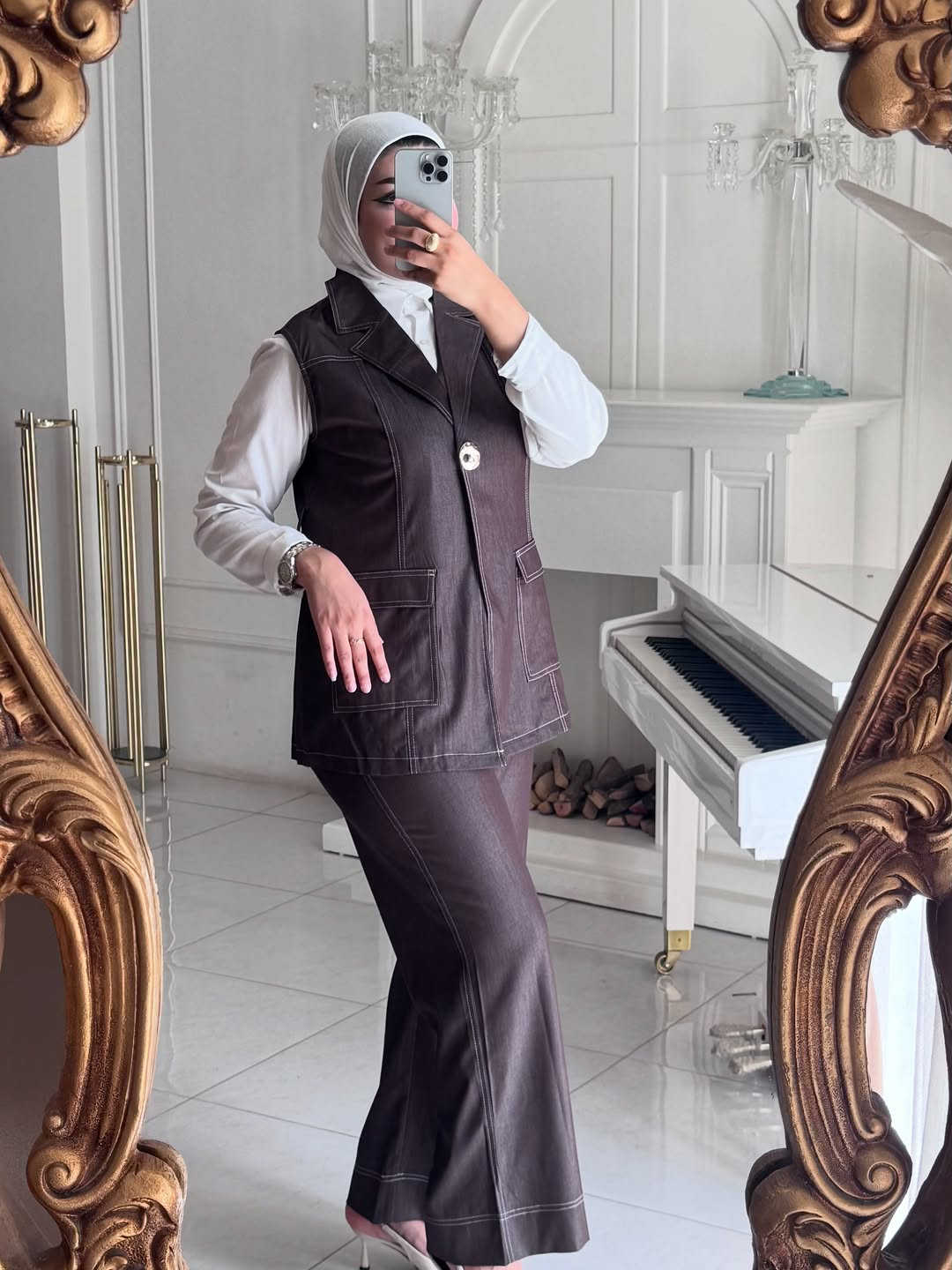 سوت رسمي يلك خامه تركيه متوفر بااكثر من لون 

قياساع خاصه وعاديه😉

كل ما تحتاجينه لجمال لا يقاوم  خبرتنا تضمن لكِ إطلالة ساحرة 📍 العنوان: السماوة - الغربي، شارع الدفاع المدني 📞 للحجز والاستفسار: *********** 
#اكسبلور #بغداد #سماوه #ملابس #يومياتي
