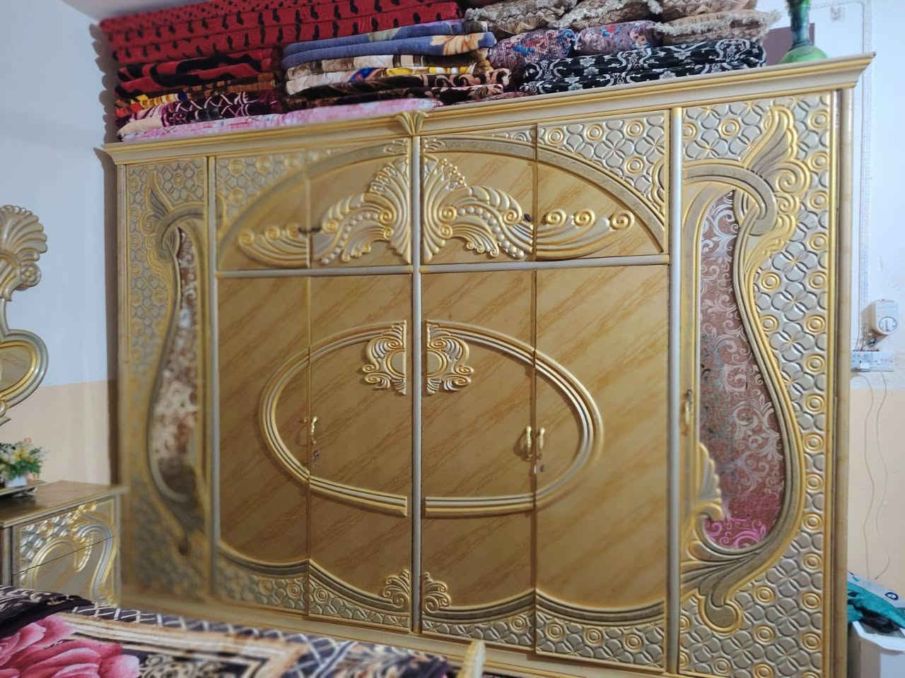 غرف نوم مستعمله لبيع وسعر خاص ***********
