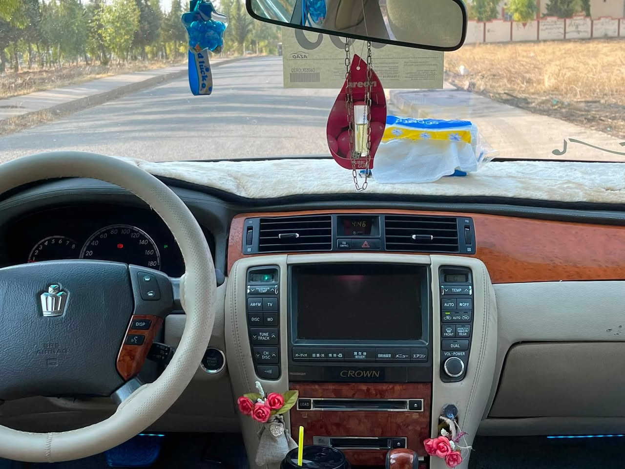 سلاوی خواتان لیبی 
شاهینە ٢٠٠٥ ١٨٢
بی لیدراوو سبوخ بەس شوین موسەکانی بۆیاخەو هیچی پیوە نیە 
مواسەفات 
٣ دوگمە 
سەلاجە 
مەرکەزی
جلد
هیتەر
جوار کوشن کارەبا 
ناو زەرد
تەعدیل سورعە
ئیتر فول فولی بی سلایدە 
٥ بەسمە 
رۆنی تازە گۆراوە 
تەقەو رەقەی بەشەرت 
سەیارەی دەسی خۆمەو هی مەعرەز نیە 
تەبریدی مەزبوت 
سعری ٤٧ مەجالی برایانە 
شوینم چەمچەمالە 
ژ.م ***********

