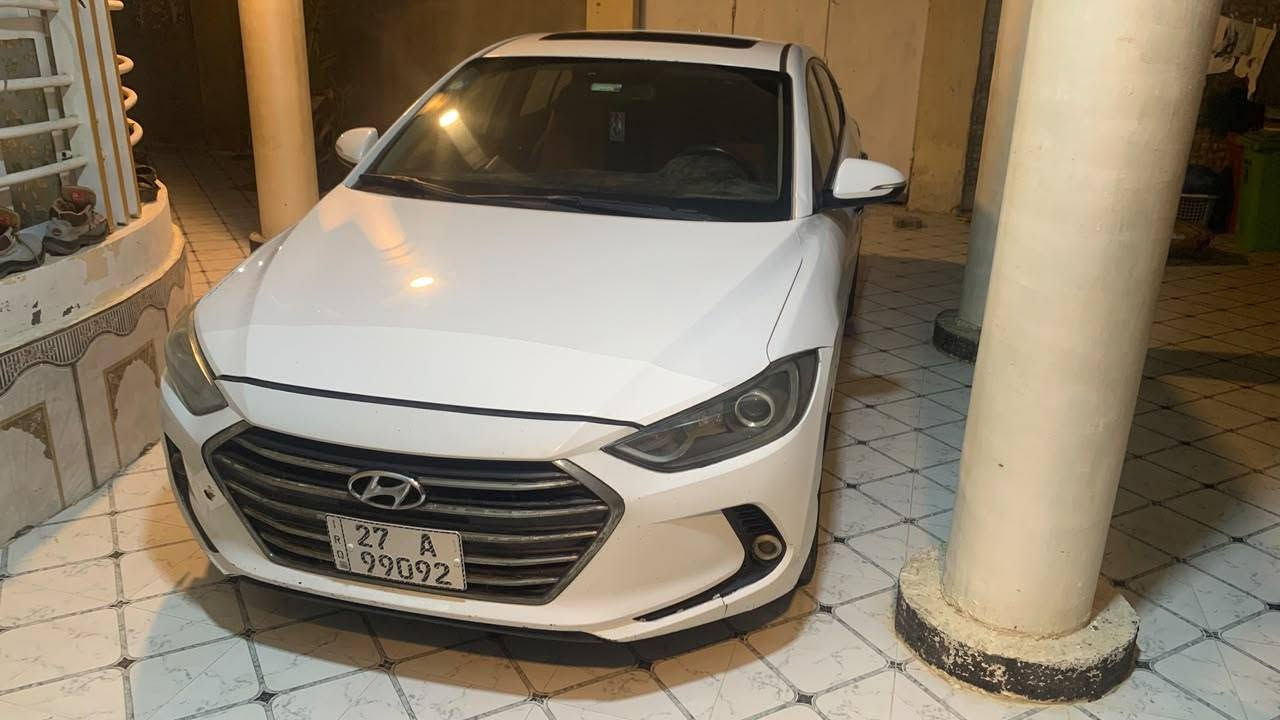 للبيع النترا موديل 2017 خليجي، فول مواصفات، محرك 2000 DOHC، بصمة، فتحة سقف وشاشة.
السيارة موجودة في البصرة – قضاء القرنة.
السيارة بيها ربع جامة وربع بنيد راجع على البارد، والباقي موضح في كتاب الفحص 
للاستفسار الاتصال بلرقم 
***********
