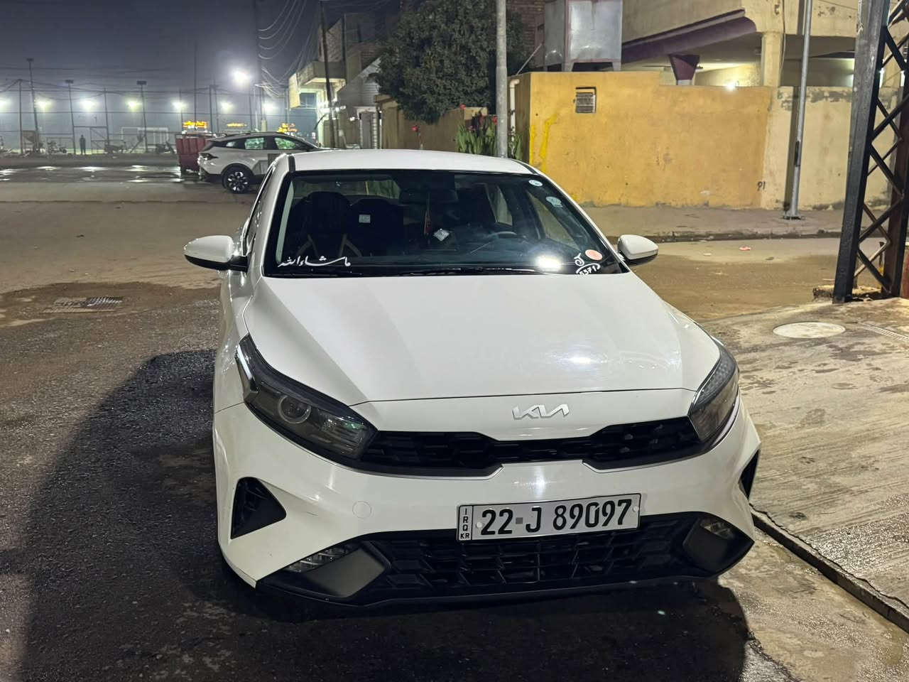سلام عليكم سيراتو 2024 للبيع 
محرك 1600 مواصفات عادية 
الجاملغات بيهم بارد موضح بل صور و شنط بل باب 
السيارة ماشية 75 مكفولة كير و محرك ما مفتوح بيه برغي 
السعر 163 و بيها مجال بسيط 
***********

