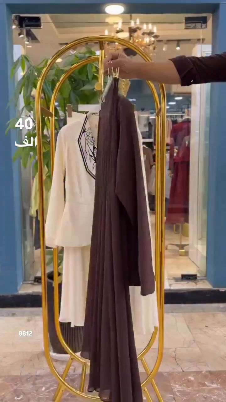 ⁨ طقم انيق و عصر ✨
قماش دابل تركي صيفي 
متوفر بلونين جوزي و ابيض✨
السعر 40الف فقط 
طقم انيق و مناسب للمناسبات⁩
يوجد توصيل لجميع المحافظات العراق 
اي اختلاف بالموديل عن الصورة لا تستلمونة ونكون ممنونين منكم
للحجز و الاستفسار مراسلة الصفحه او الاتصال على الارقام *********** واتساب او فايبر
يتوفر بيع جملة
