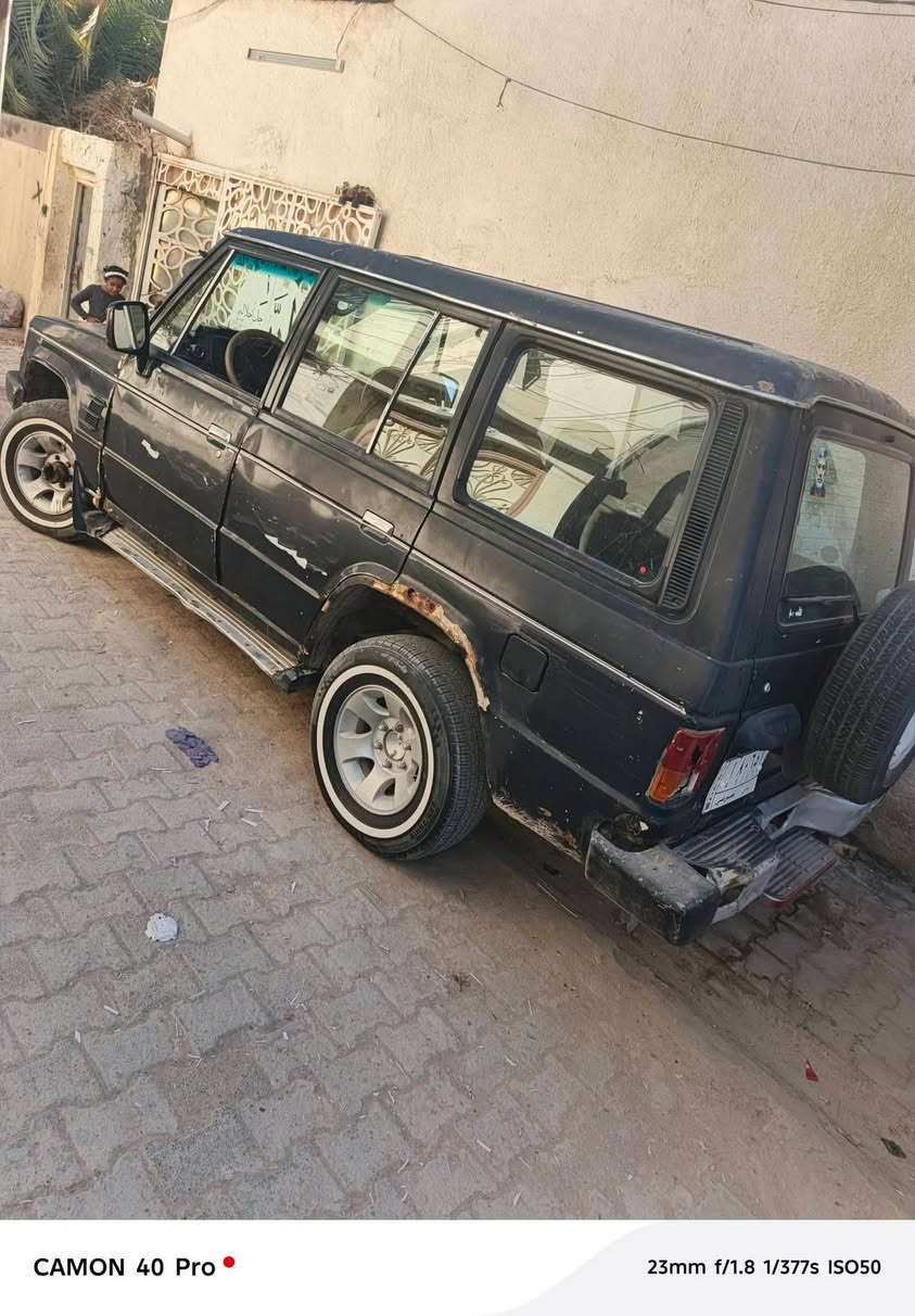 السلام عليكم كالوبر كاز سيارة نظيفه  راعيها بخان النص نجف مكاني نجف بيع مستعجل ١٧ وبيها مجال حك الجيه 
***********
