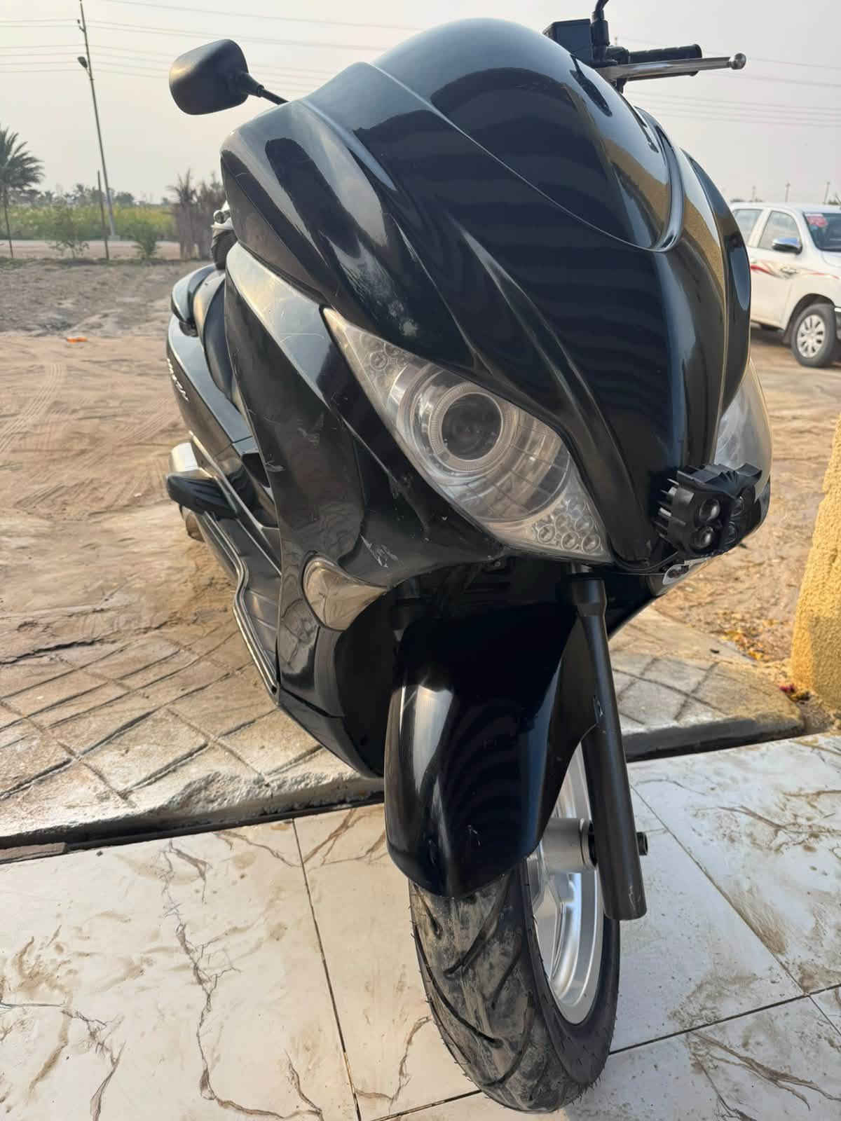فورزا 010 عميه بلاد صاعده هزه وباقيه عاللوحه فقط معاملتها كامله للبيع
دراجه مكفوله من كلشي جاهزه للأخير مكينه مكفوله قايش مبدل جديد عليه ضمان ٦ اشهر ماي راديتر  جديد الماني اللتر ب ١٠ صارله اسبوع مبدله دهن امزويل صار سنه مامخلي غيره كله الأصلي تايرات ثنين جدد دبلات خلفيه قبل اسبوع بدلتهن الاصليات فلتر الشوته مبدل قبل اسبوع ايضاً كهربائيات جاهزه ماملعوب بضفيرتها لايت زنون الاصلي ابو ٩٠ الف والدراجه شرط انطي بيها ضمان اسبوع كامل فحص وين متريد اخذها افحصها جاهزه من كلشي شرط سنه صارلها عندي مامخليلها بانزين عادي بس بوقت الازمه
السعر مليون وربع وبيها مجال للشراي  رقم الهاتف ‭

‭***********‬
