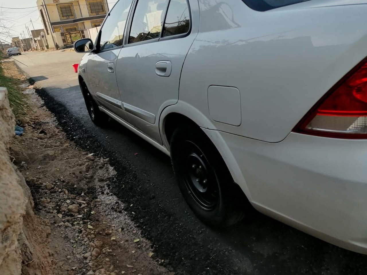 نيسان سني 2008 بدي كوري رقم بغداد بسمي حادث فقط الباب الخلف السائق تبريد خير من الله كير مكينه مكفولات السعر 95 او بيهة مجال 
***********
