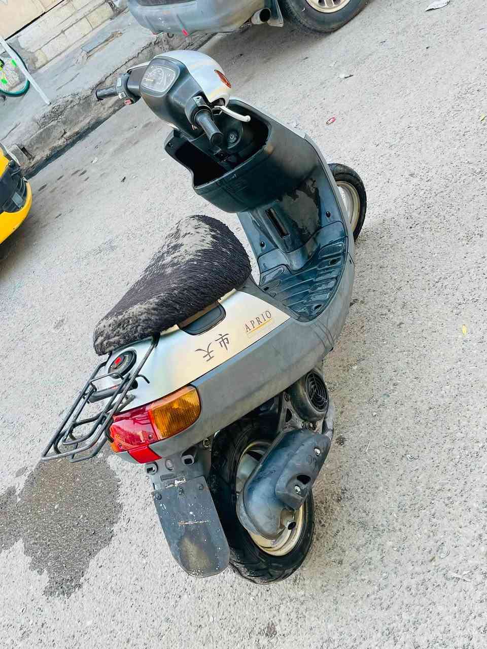 ماطور بوتين للبيع.. شاصي شرط.. مكينة شرط..ويرمنية كلها شغال سلف شغال بس فلاوين مابي شرط.. درع اصلي شرط تحريكة ومعدل نارررر نضيف احلا من الصور.. السعر 425وبي مجال مكان موصل الايمن حي نابلس.. ***********
