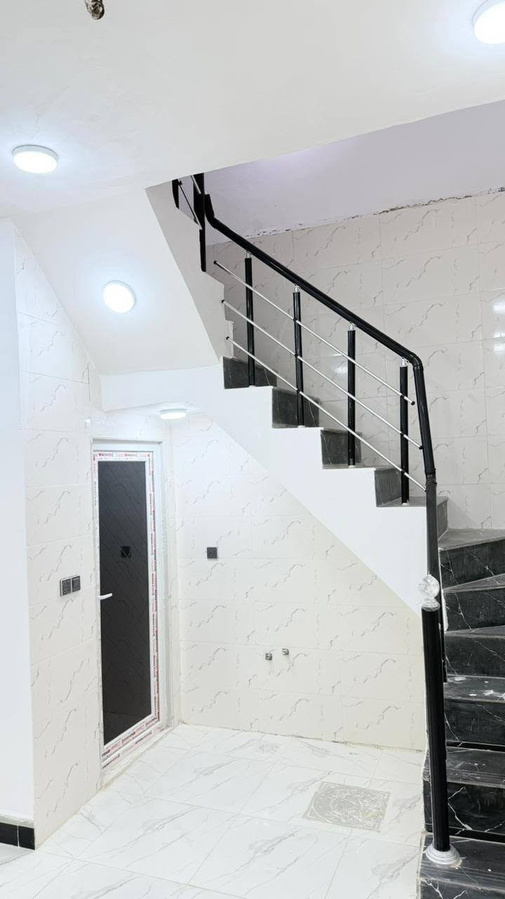 سلام عليكم 🏠🏠🏠
#دار_مساحه_60 متر البيع 

طابو زراعي سند ٢٥ 

حي ميسان #شارع ٦٠ خلف سكله الكرعاوي 

بناء ممتاز 

درجه اولى 

السعر 24 مع المجال البسيط 

***********

وبيه واتساب
