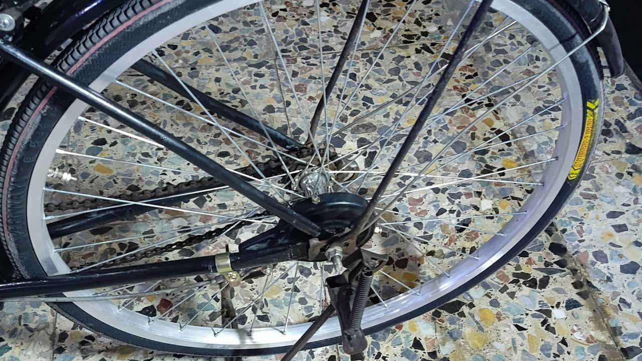 بناتي 26 للبيع
كل قطعه نضيفه و جديده اصلية. 
خفيف ريشة مابيه اي نقص جاملغ امامي موجود مالته و اللشه مالته مصبوغه.
واتساب *********** مكاني بغداد حي الجهاد

ب60 و بيه مجال او مراوس ب جبلي
