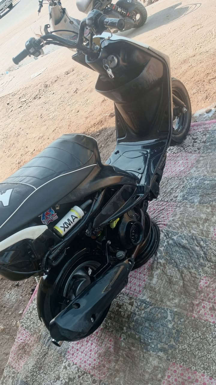 سلام عليكم دراجة لبيع ماكس عدلا كفرات كملا درجة حلوا كفرات الون سود المكان النجف شرع امطر الجديد شري ينتصل علا الرقم ***********بي وتساب توصل علا الرقم

