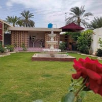 بيت للبيع مساحه ٦٧٥متر تحويل بسم المشتري يحتوي على 4غرف نوم +استقبال +...