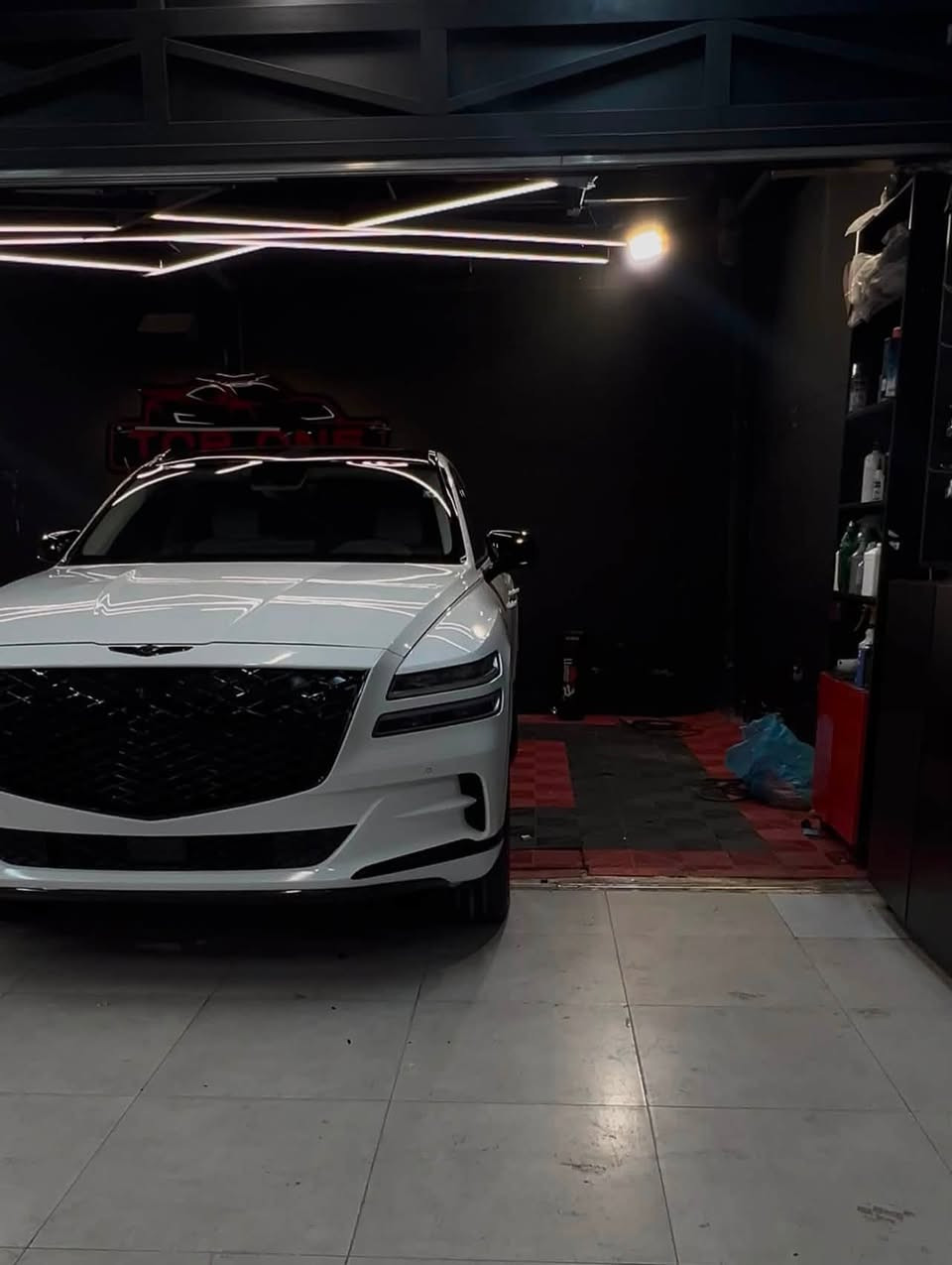 السلام عليكم شباب
Genesis gv80 prestige 2023

V6 3.5 t

اعلى مواصفات بالجنسس

بيبان شفط 

وداخل ابيض من الاخير اعلى مواصفات

رقم بغداد حرة باسمي 

بدون ايرباك 

ماشية 24720 كيلو متر 

حادثها كدامكم بس دعامية ( بس اجه بيها شخوط بالجاملغ والبنيد وصبغتهن وعندي التصوير قبل الصبغ ) 

وتكحيل بسيط بصف الجامه الامامية اثر شخوط بالتكمة 

بيها ملحوظة اتصل وافهمك عليها 

عارضها ٣٨٥وبيها مجال هواي للطيبين😂❤️

***********

***********
