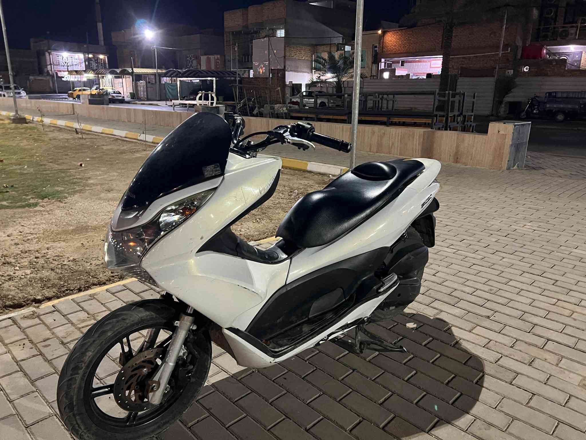 سلام عليكم دراجه لبيع بي سي اكس جيل اول نضيفه فول كامل مواصفات حساسات مكاني كوت 11وبيها مجال  ***********
