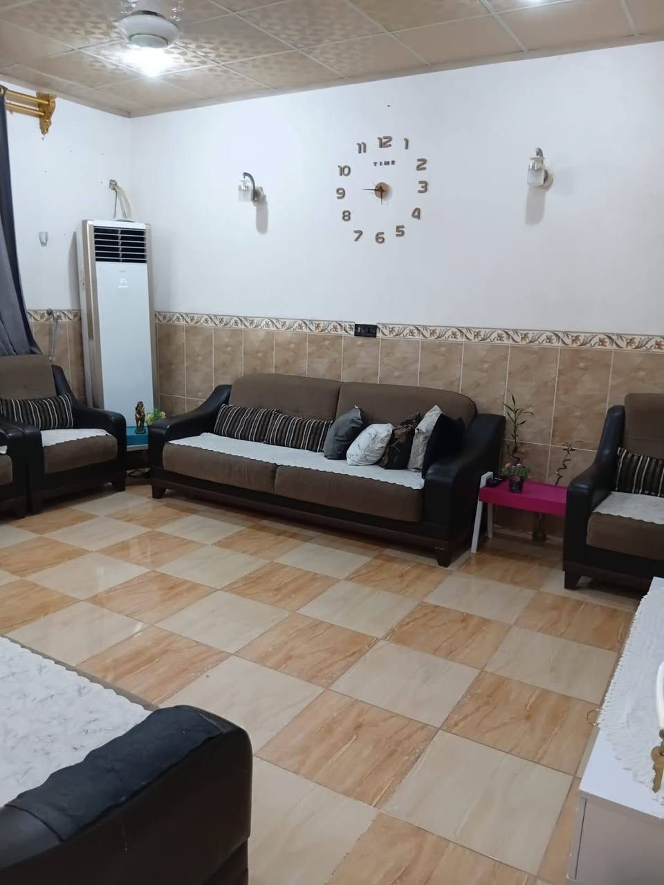 بيت 100متر مربع ركن خانقين بختياري قريب مدرسة روشنبير سعر 27 وبي مجال للاستفسار ***********اتصال عل رقم بي واتساب

