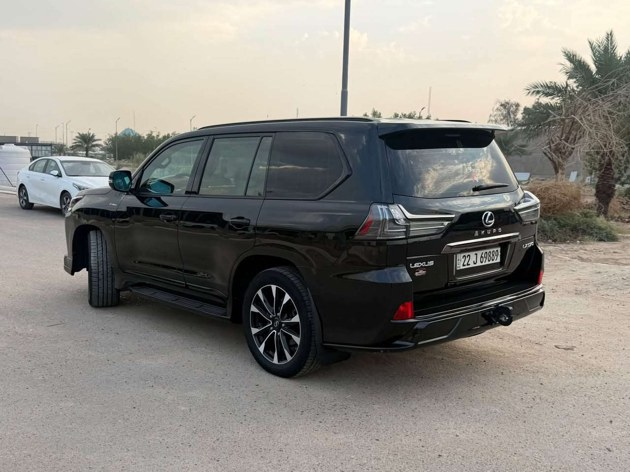 لكزس LX570 • ٢٠٢١ • ٦٨٠٠٠ كم