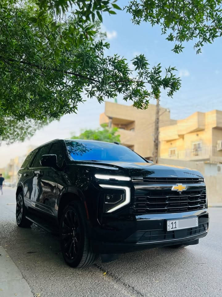 ملاحظه : السياره مغلفه ppf ضمان 20 سنه والسياره كفاله عامه من الحادث والصبغ والرصعه والشخط
شيفروليه تاهو 2025
موديل 2025 فئه LS
محرك V8 سعة 5.3 لتر
قوة 355 حصان
نظام لتوفير الوقود
دفع خلفي
شاشة وسطية كبيرة 17.7 إنچ
شاشة عدادات رقمية 11 إنچ
نظام شاشة ابل كاربلاي 
كاميرات اماميه خلفيه
مثبت سرعة متكيف
حساسات أمامية وخلفية
نظام فرملة طوارئ أوتوماتيكية متطور
تنبيه التصادم الأمامي
مساعد البقاء على المسار مع تنبيه الخروج عن المسار
مراقبة النقطة العمياء مع مساعد التوجيه
تنبيه حركة المرور الخلفية
فرملة تلقائية عند الرجوع للخلف
تنبيه المشاة وراكبي الدراجات
إضاءة LED إضاءة أوتوماتيكية
تشغيل بصمة + بصمة ابواب
تشغيل عن بُعد Remote Start
تكييف أوتوماتيك ثلاثي المناطق
فتحات تكييف للصفوف الخلفية
تحكمات صوت واتصالات من الستيرن
مقاعد كهربائية أمامية
3 صفوف مقاعد ومساحة واسعة
عنوان السيارة بغداد الكرخ
السعر : 55٫000$ / 550$
للأستفسار : ***********
