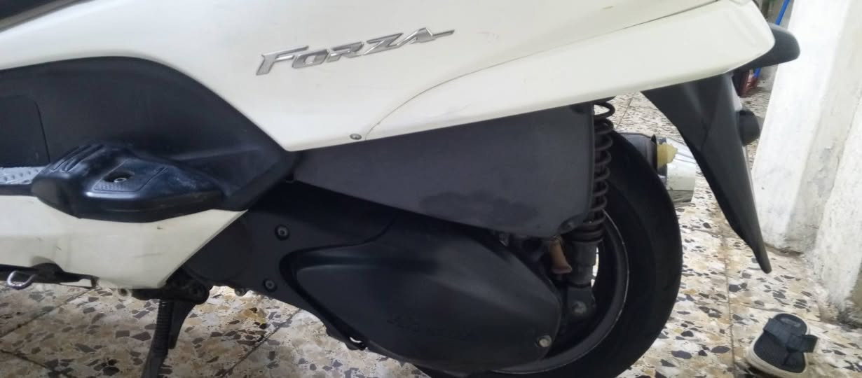 فورزة 09 للبيع
مكينة خير من الله 
مال جناي نقصهة بس لاشاير 
مكاني بغداد مدينة صدر 
***********
