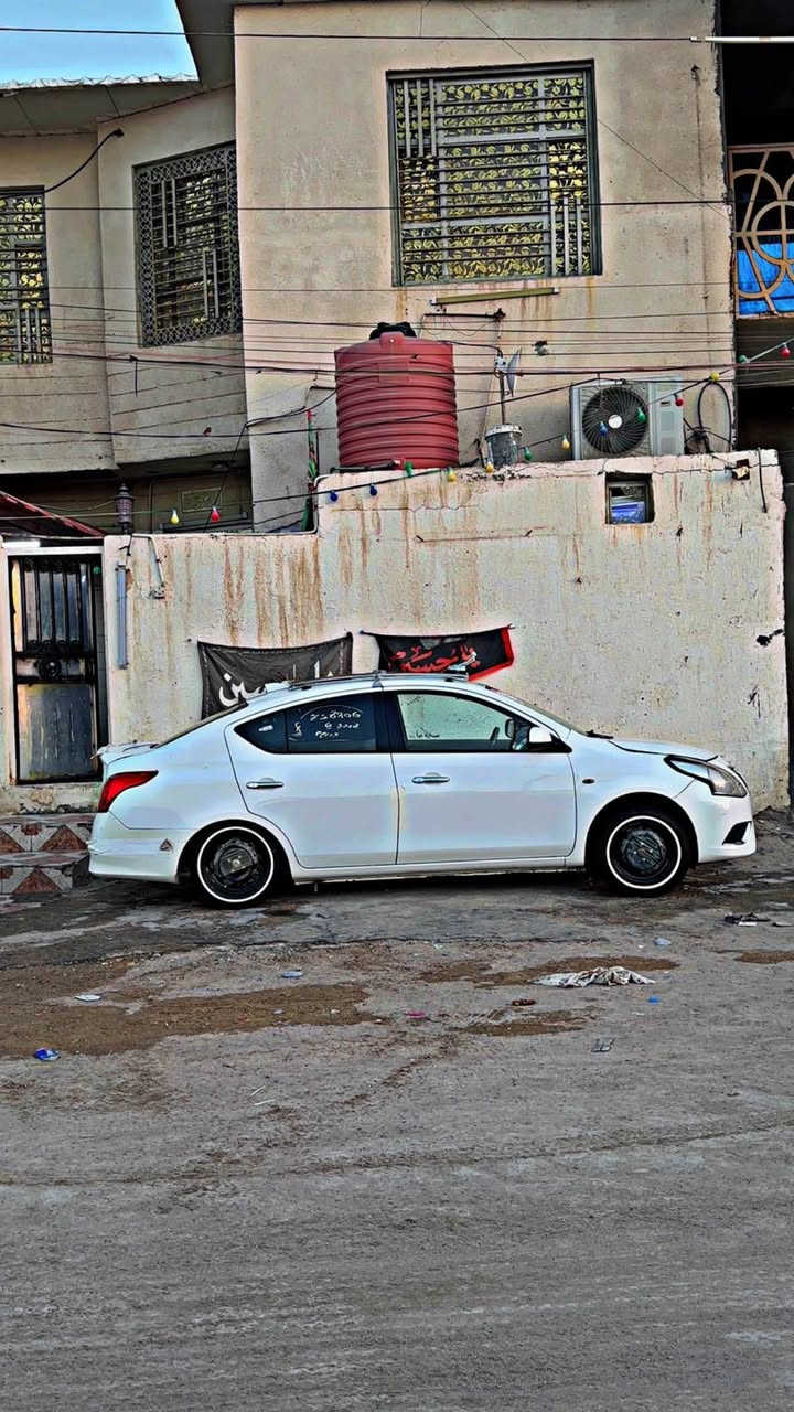 السيارة: نيسان سني (Nissan Sunny)

 الموديل: 2024
 المسافة المقطوعة: 40 ألف كم (حقيقي)
 النظام: أقساط استقطاع مباشر باسم مصرف الأهلي العراقي
 الرقم: بغداد

حالة البدن والحوادث:

 ضربة بالجاملغ الخلفي (جهة السايق)
 قبغ الجنطه مبدل
 البنيد والجاملغ (جهة السايق) مصبوغات
 باقي البدن كفالة بشرط الفحص

المواصفات الفنية والشرط:

 كير، محرك، حدادية، وتبريد كلها كفالة بشرط الفحص.
السعر: 98 ورقة ($9,800) وبيها مجال للشراي
البيع: نقداً أو مراوس
للتواصل والاستفسار: ***********
العنوان بصره ابو الخصيب البصرة, العراق
