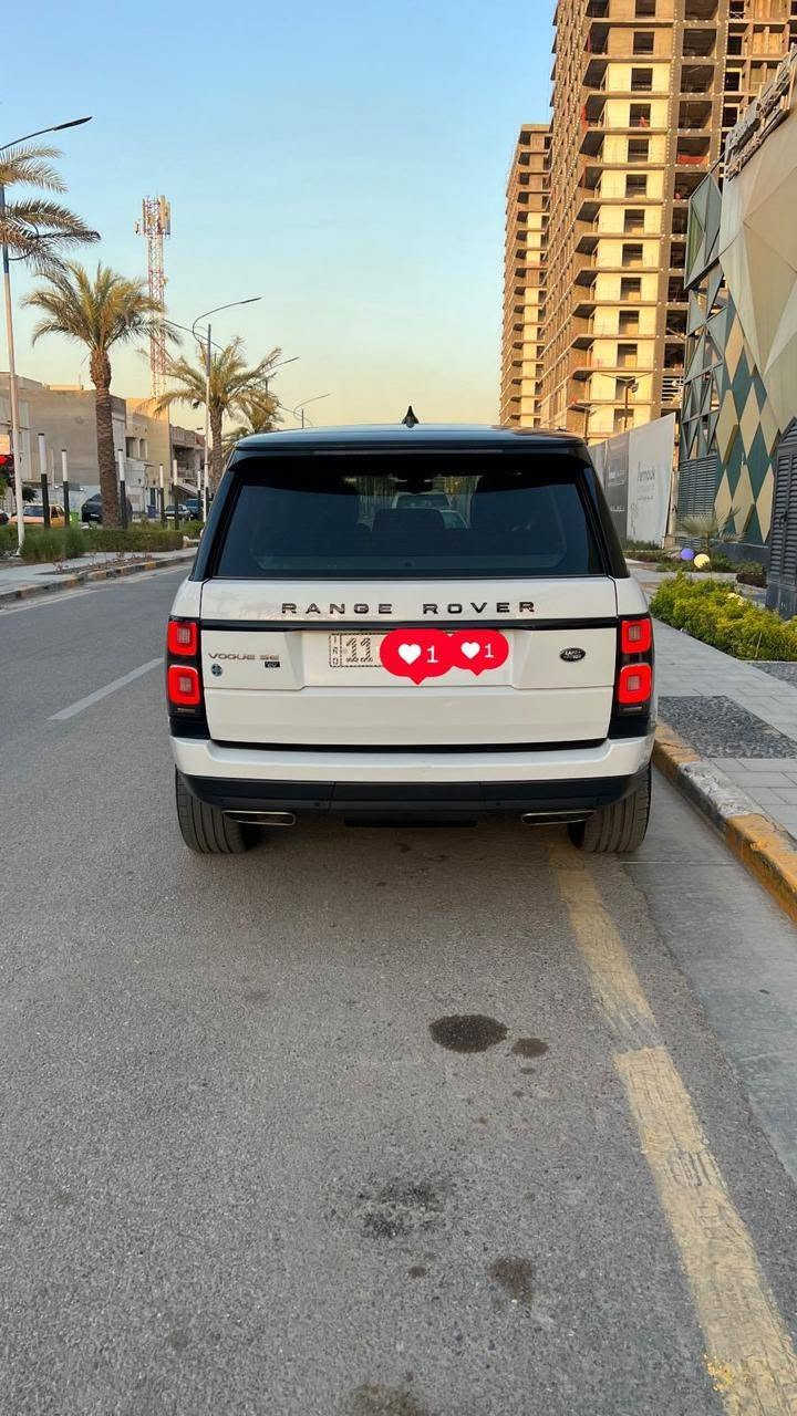 2020 رانج روفر
وكالة سردار 
كفالة عامة مع سيرڤس وكالة
Supercharged
(SE L) الفئة:
الموديل: 2020
المحرك: 3.0L I6 سوبرتشارج
القوة: 400 حصان
ناقل الحركة: أوتوماتيك 8 سرعات (ZF)
نظام الدفع: رباعي دائم (AWD)
السياره ماشيه km 69.000
رقم بغداد
العنوان بغداد
السياره بأسمي تحويل مباشر
المواصفات:
* سقف بانوراما.
* جلد مع تدفئة، تبريد، للمقاعد.
. Touch Pro Duo شاشتان *
* شاشة عدادات رقمية.
.Meridian نظام صوت *
* كاميرات °360
* حساسات أمامية وخلفية.
* مثبت سرعة راداري.
* نظام المحافظة على المسار.
* باب خلفي كهربائي.
* تعليق هوائي قابل لتعديل الارتفاع.
للاستفسار اكثر
***********
