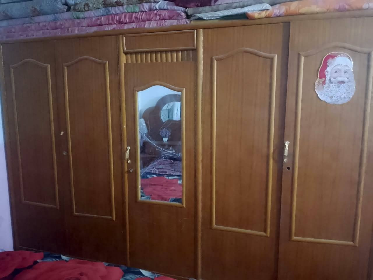 غرفة اخشاب للبيع ب300 بيها مجال
***********
القاسم
