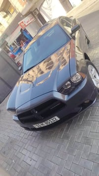 جارجر موديل 2014 مكلف بلنشره هذا رقم صاحبها 07730079389