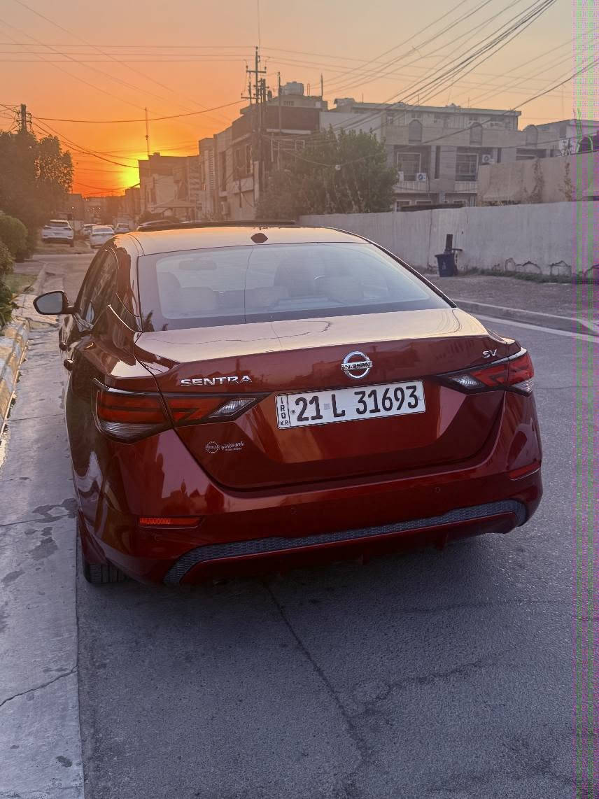 السـلام عليــكم
للبيــع ...
NISSAN SENTRA
مواصفات الـSV PLUSE
موديل 2023 .
مكينه حجم 2.0 .
كير اوتوماتيك .
ماشيه 72,000km
داخل مشمشي .
بصمه ودوخول ذكي .
شاشه وسطيه .
تحكمات ستيرن .
كشن جلد قرميدي مشمشي .
كشنات كهرباء .
رادار ونقطه عمياء .
فتحة سقف .
ويل كب حجم 18. 
وباقي المواصفات .

السياره رقم 21 سليمانيه .
السنويه بأسمي لغاية 2028 ، شرط التحويل
السياره وارد امريكي بيه چاملغ امامي سايق فقط ، ايرباك برده وراجع الايرباك بلادي يعني مو دايود.
رقم الشاصي (( 3N1AB8CV8PY224561 ))
مكان السياره سليمانيه .
السعر 152 وبي مجال .
للاستفسار *********** السليمانية, العراق
