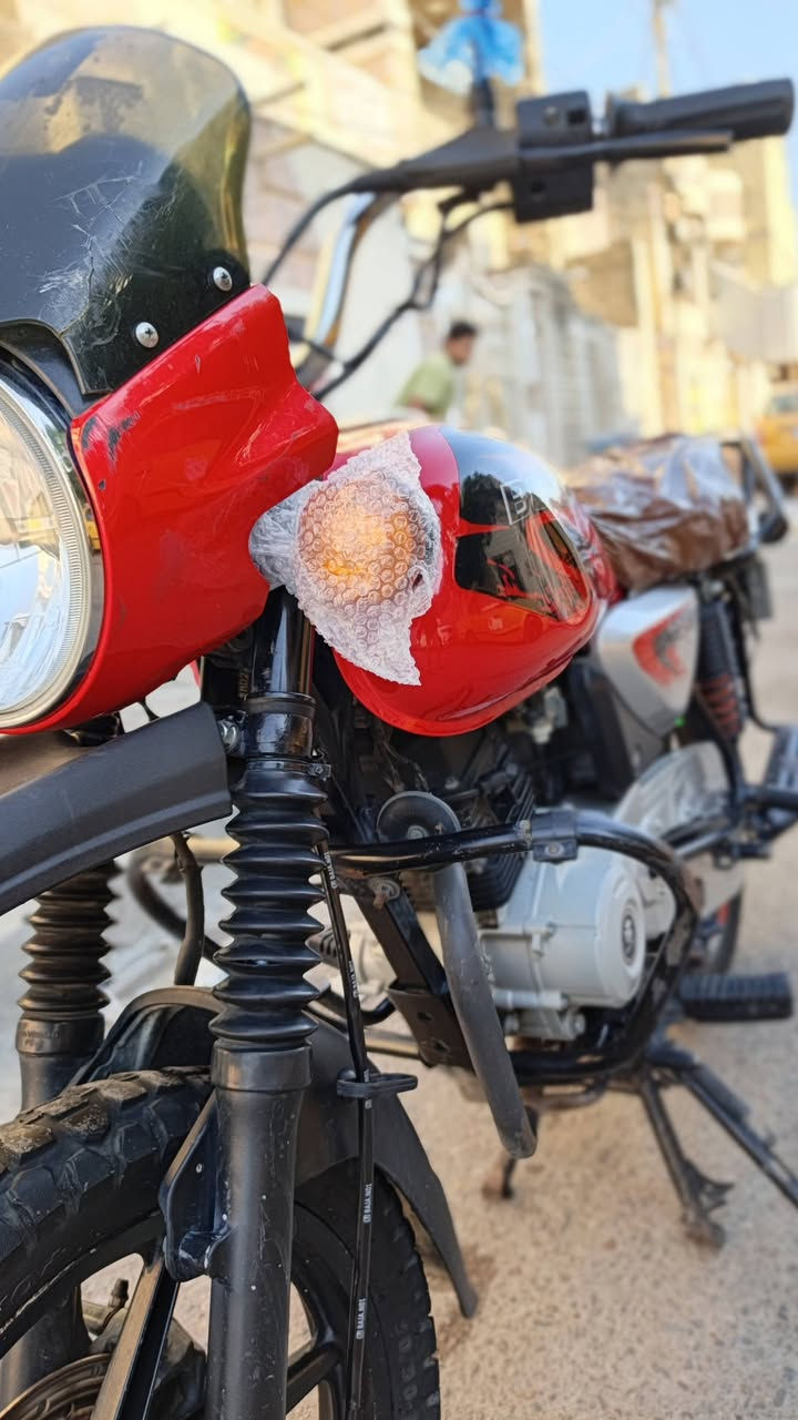 سلام عليكم بوكسر 23 رقم بغداد انكليزي لوحتين الدرجة كفالة كفالة عامة جيب 10فيترية وتعال افحص على وضع الشركة بكاني شعب رقمي*********** السعر 2650 وبيهةةمجال كلش بسيط
