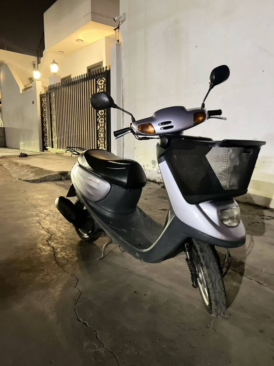 سڵاو مانتۆر یامەها سەلە گەورە بۆ فرۆشتن هەمۆگیانی بەشرت نرخ825وەمجل بۆزانیاری زیاتر پەوەندی بکە ***********
