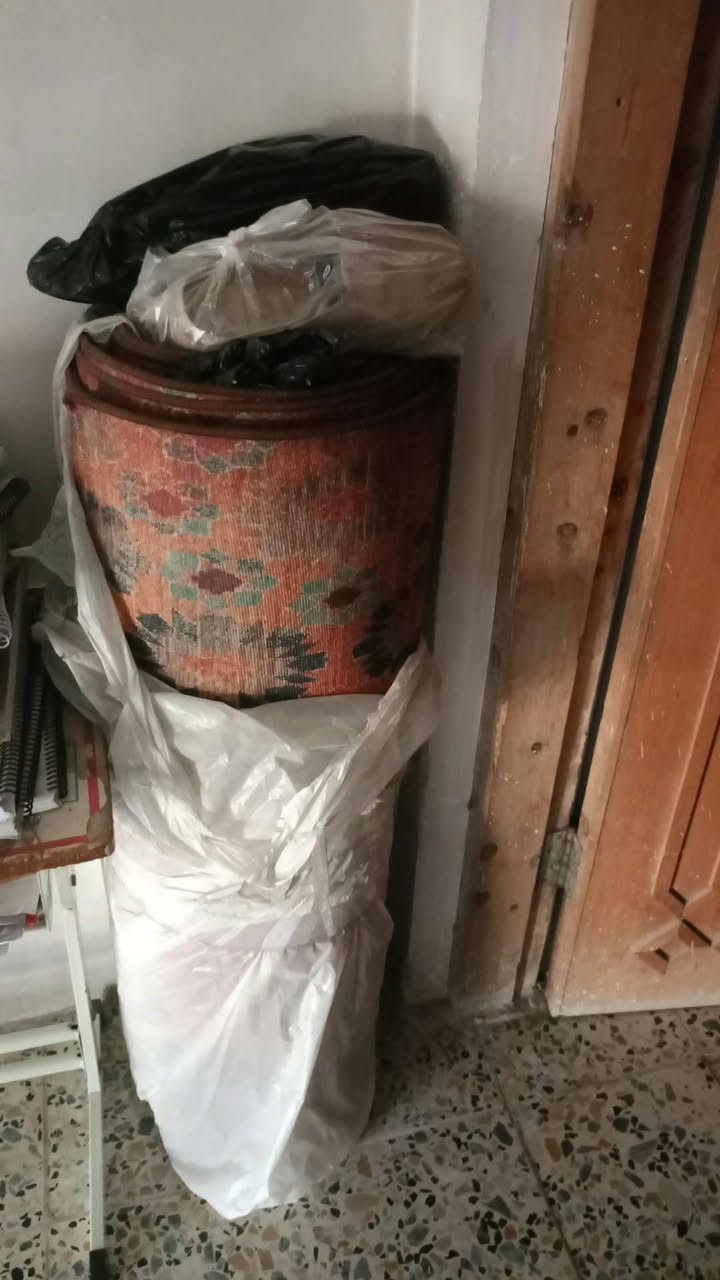 موكيت عشرين متر للبيع 
بخمسه وتلاثين وبي مجال 
العنوان بغداد الكريعات 
الرقم ***********
