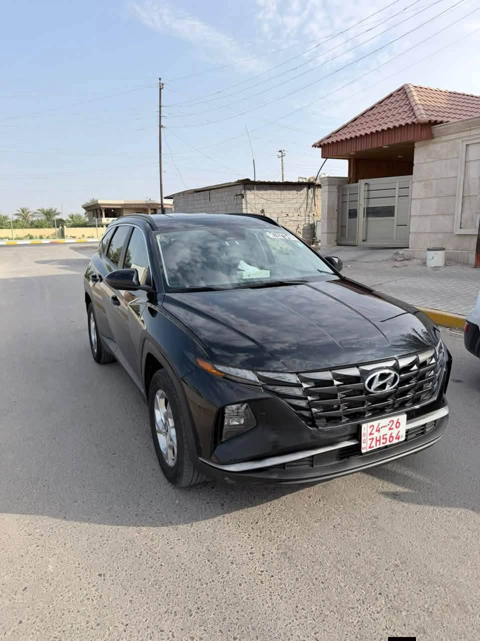 HYUNDAI TUCSON-2024
📍السيارة موجودة في بغداد للتواصل *********** 

هيونداي توسان 2024
المسافة المقطوعه 56800mi
اللون . اسواد      
محرك. 2500بانزين 
الموديل 2024
مرقم كاتي 

                  ======= الاضافات👇👇 ======
  
شاشة كبيره نفكيشن 
بصمة .
رادار امامي
 مانع تصادم
تحديد مسرب .
نقطة عمياء .
كاميرا خلفيه  
كراسي مخمل  . 
كراسي كهرباء
طارة مدفية .
كراسي مدفية  
مثبت سرعة
تحكم ستيرنج
نظام قيادة ذاتية 
تشغيل عن بعد سياره 
شاحن وايرلس
هاند بريك كهربائي
حساسات خلفيه  
دفع رباعي 4X4 
ويل قياس 18
باب خلفي كهرباء 
اضويه اماميه زنون LED
كشافات ضبابي LED 
اضويه خلفيه LED
نظام GPS+ خرائط 
3 انظمة قياده Sport /ECO / Normal
كندشن مركزي امامي + خلفي 
بلوتوث 
مدخل AUX + USB

🚗🚗حادث السيارة كما موضح في الصور 🚗🚗.
