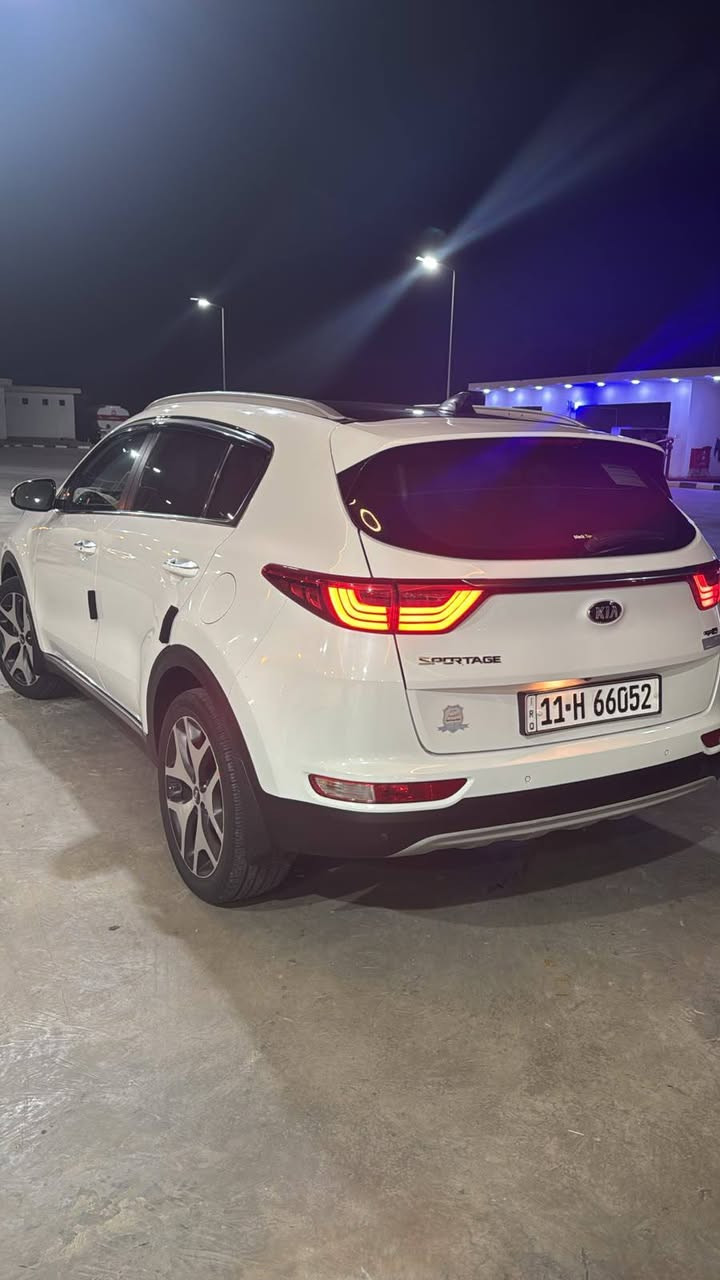 سبورتج  2019
 جي تي لاين 
 رقم بغداد الجديد باسمي 
 كفالة عامة من صبغ تبديل
المواصفات جي تي لاين اعلى فئة بالسبورتج 
 بصمة بانوراما كراسي كهرباء 
جنطة كهرباء كراسي جلد 
 حساسات امامية خلفية فول
 تحكمات ستيرن ٣ وضعيات قيادة
سايد بريك دكمة اوتو هولد شاشة  تبريد بيانو مانع انحدار محرك دوش
كامرة خلفية دوارة شفتات ستيرن  
شاحن واير ليس وبعد بيها هواي مواصفات
مكاني الانبار فلوجه
***********
