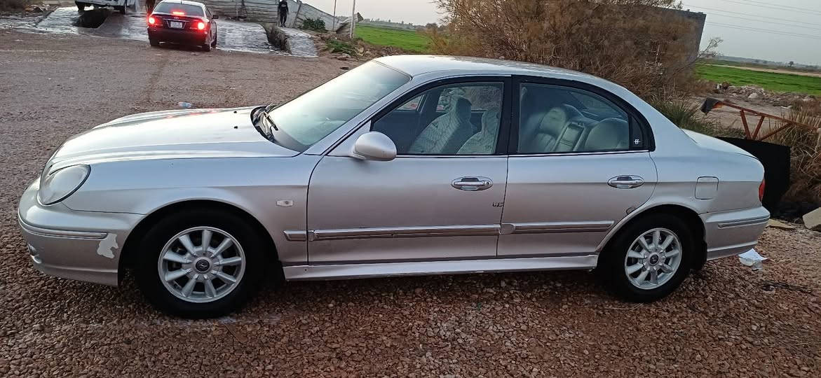 سوناتا وفود 2001 وارد خليجي اصل مو تحوير
جاهزه محرك كير كهربائيات تبريد باقي التفاصيل خاص 
او الاتصال ***********
المكان النجف الاشرف المشخاب ناحية القادسية 
السعر 57 وبيها مجال
