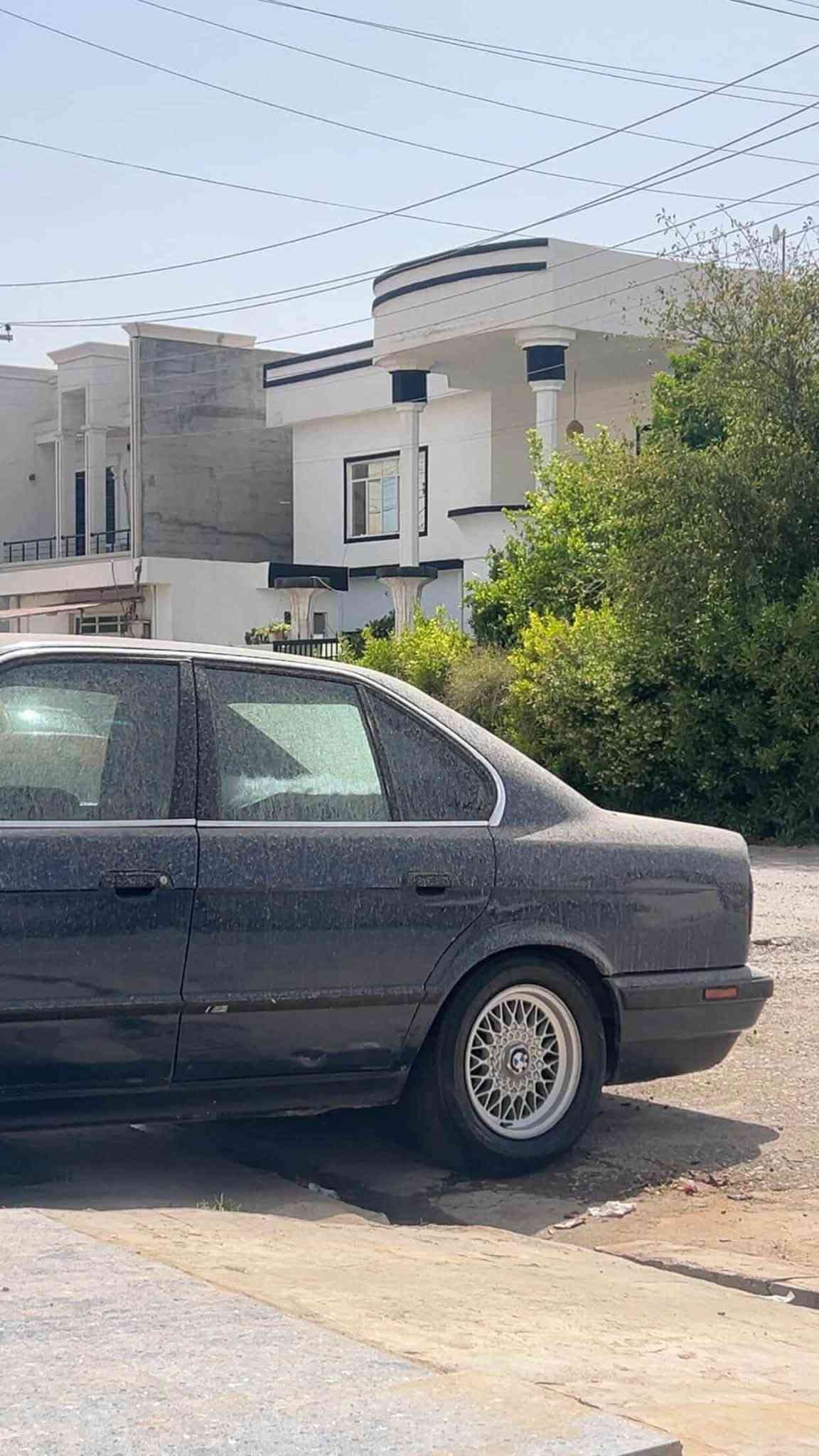 سلام عليكم 

للبيع    او مراوسه 

بي ام  525 كير عادي 

موديل 1992 

بدون ضربه بدون معجون

رقم صلاح الدين 

شرط تحويل فقط 

جامات امامي كهرباء 

كهربائياته مضبوطه كلها شغاله 

كير محرك حاله ممتازه 

لا صرف لا بخار

تايرات ٧٥٪؜

عليها غرامه ١٠٠ الف تنزل من سعر

سعرها ٣٩وبي مجال 

مكاني كركوك

***********
