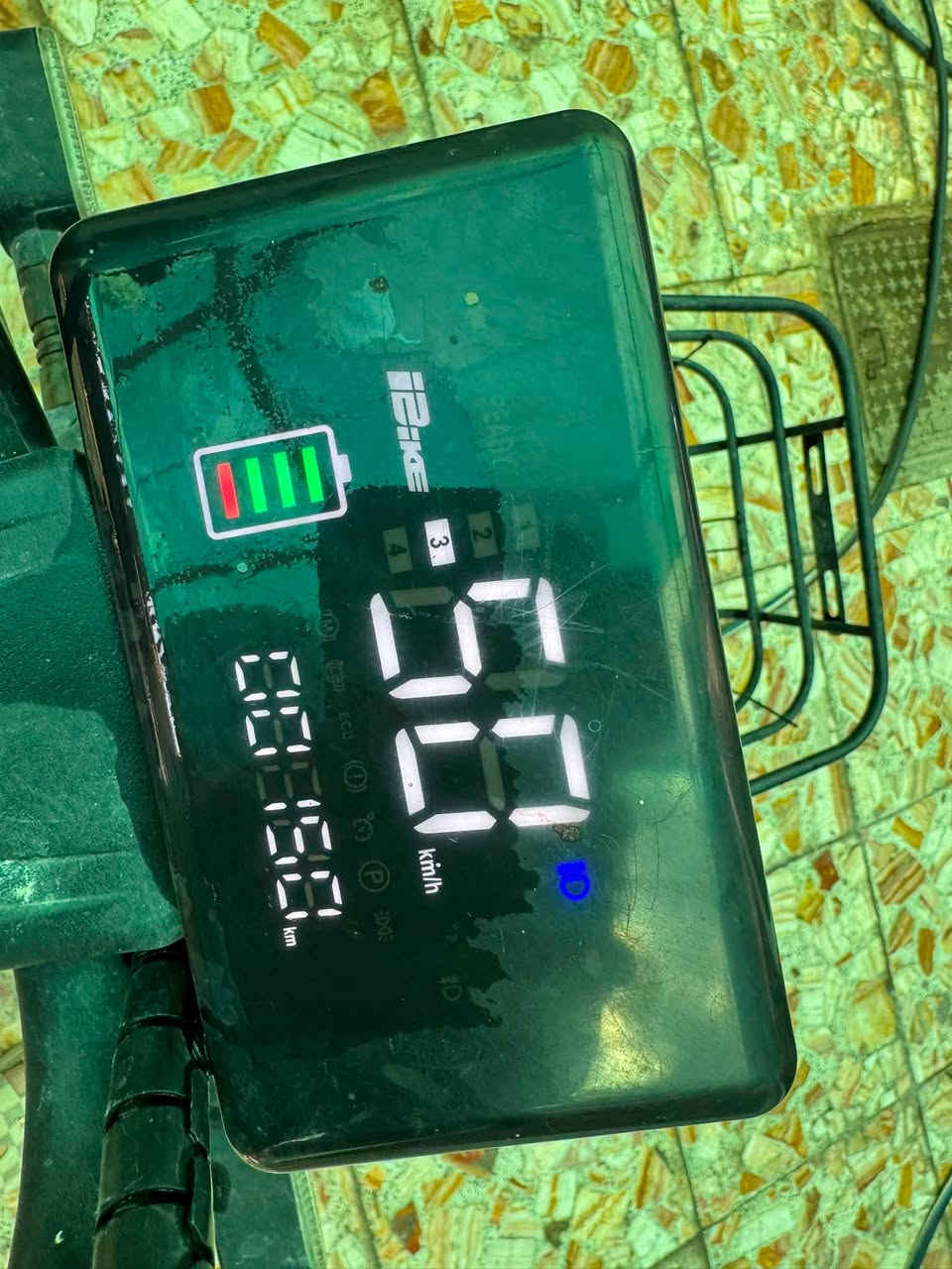 مستعملة قليل كلش 4 بطاريات نضافة 90‎%‎السعر 200 قفل مستعجل ومتلكون هيج سعر*********** الموقع بغداد جميلة
