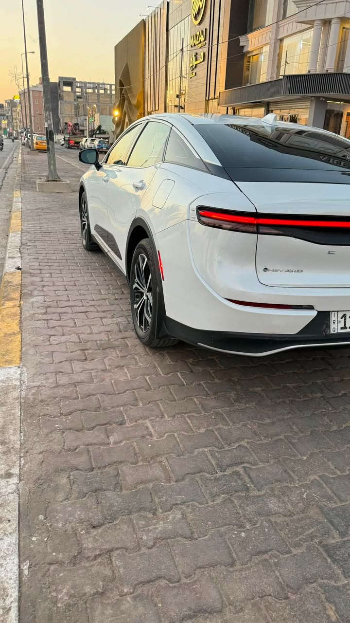 السلام عليكم للبيع كراون موديل 23 ياباني اصل مكينه 2500هايبر السيارة فول قماره حديد حادثها جداً بسيط كما موضح بالصور الحادث ماشيه 35000 KM جاهزه من كلشي بدون ايرباك بدون صبغ فقط قبق الصندوگ رقم بغداد تحويل مباشر السعر المطلوب 30000$ مكاني كربلاء الشراي يتصل على الرقم ***********
