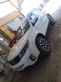 للبيع او مراوس بجيب سورنتو خليجي 15 فول مواصفات 6 سلندر كير مكينه كفال...
