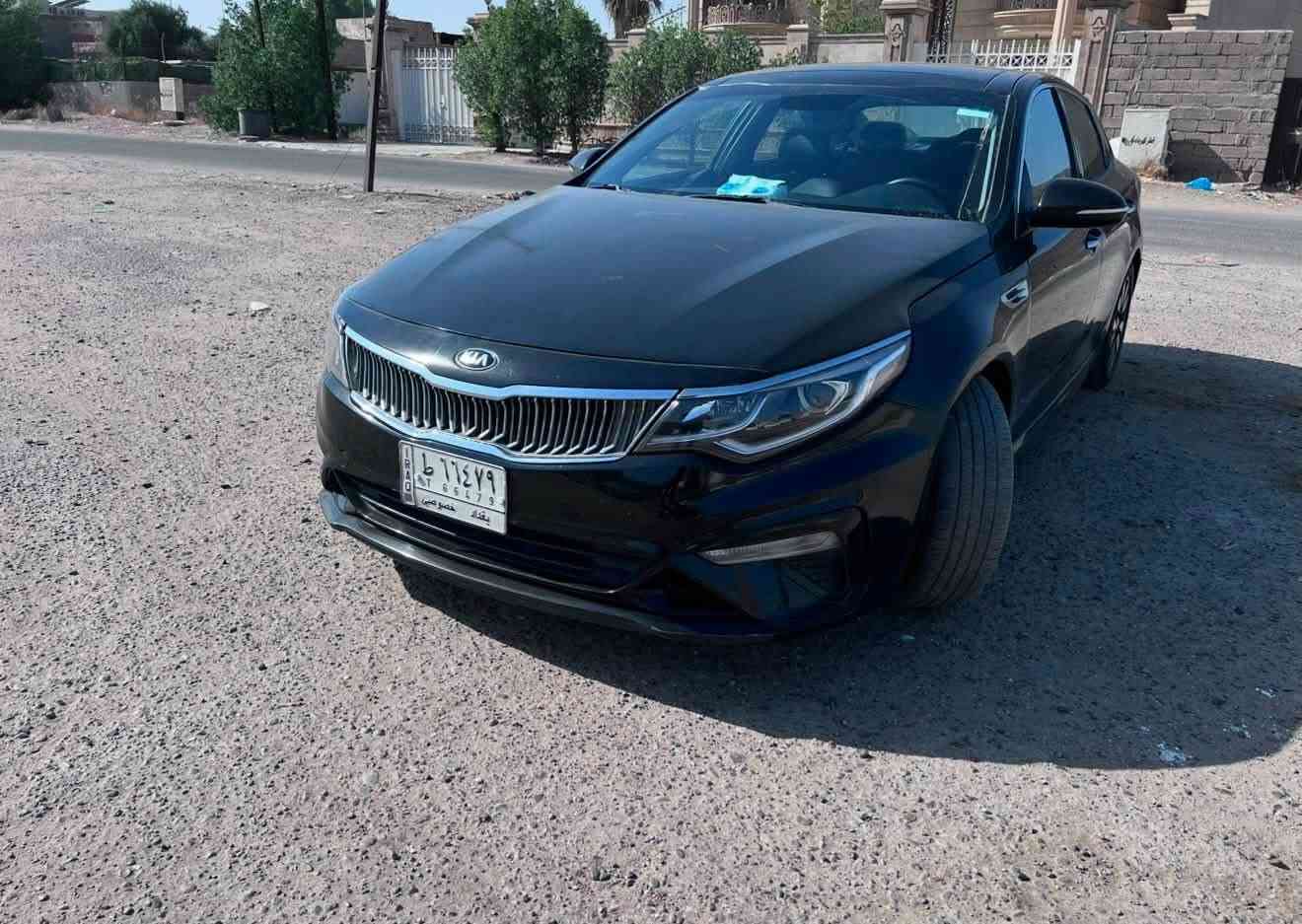 للبيع كيا اوبتيما 2016 exمحدثها 2020
محرك 2400 gdi 
مواصفاتها بانوراما وتبريد منفصل قطعتين وتدفئة تبريد بالكشنات حساسات مري شفط ونقطه عمياء نضام صوت من هارمن كاردن تدفئة ستيرين 
السيارة بيها اربع قطع بدون لغود اني ابيع حزام  
المحرك والكير وحدادية مسويلها صيانه كاملة وخير من الله لا تنقيص ولا تبخير رقمها بغداد بأسمي 
كهربائيات وتبريد خير من الله ومابيها اي عطل 
رايدها ب105ورقه وبيها مجال بسيط 
***********  رقمي
