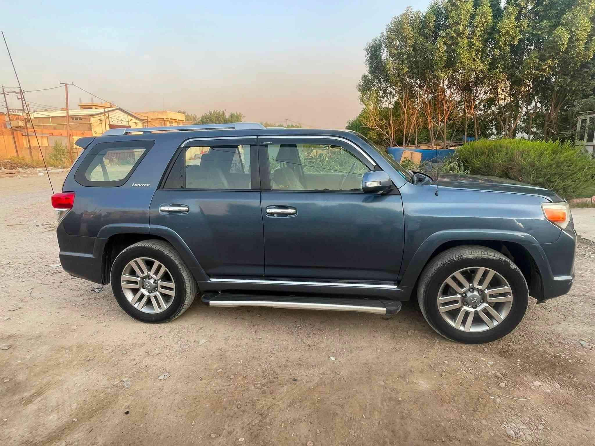 � للبيع تويوتا 4Runner

🔹 الموديل: 2013لمتددToyota 4Runner
🔹 اللون: كحلي
🔹 الحالة: نظيفة ومستخدمة
🔹 السيارة واضحة بالصور من الأمام والخلف
🔹 صالون نظيف ومرتب
🔹 السيارة جاهزة للفحص والمعاينة
فحص جديد وهزه جديد باسمي 
السونار مرفق مع الصور +صور الحادث ماعندي +عندي تقرير بل سياره من امريكا واذا تريد تسوي سونار هم عادي 

📍 الموقع: بغداد
💰 السعر: [١٦٠$]
📞 للاستفسار: [***********]
