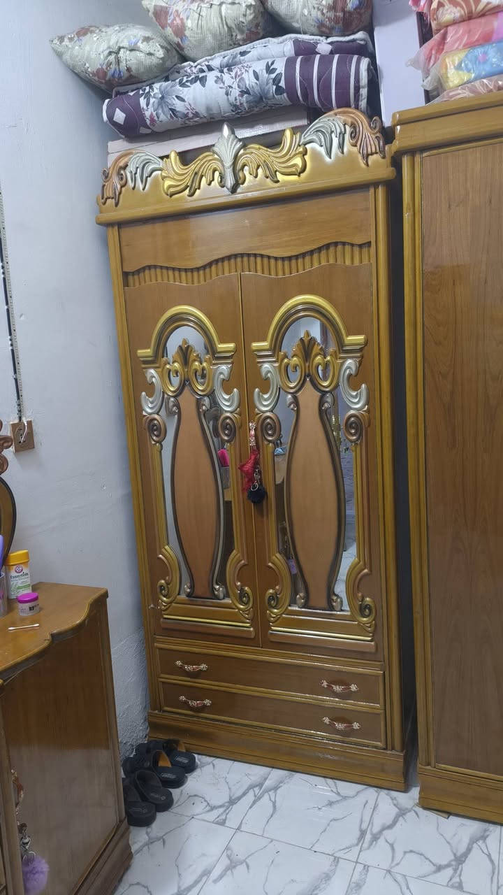 إسلام عليكم غرفه تسكام مستعمله شي قليل نضافه 95 بلميه ماخذه مليونين و 750 قبل 3 اشهر اريده مليونين ***********وتساب
