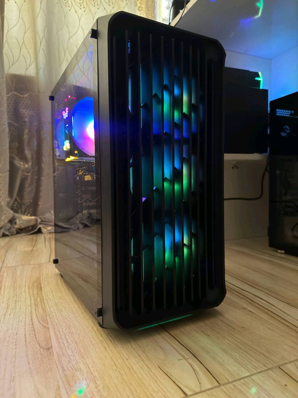 كيس حاسبه للبيع 
قطع مستخدمه نظيفه جدا 
اداء قوي 

المواصفات : 
PNY RTX 4060 8GB 
Ci5 14400F
ASUS PRIME H610M K ARGB
RAM 16GB(8*2) 3200MHZ 
SAMSUNG SSD SATA 512GB 
PSU 650W RUIX 
كيس مع ٤ فانات + مبرد هوائي 

ضمان فحص 
السعر  1،090 الف
مليون و 90 الف
