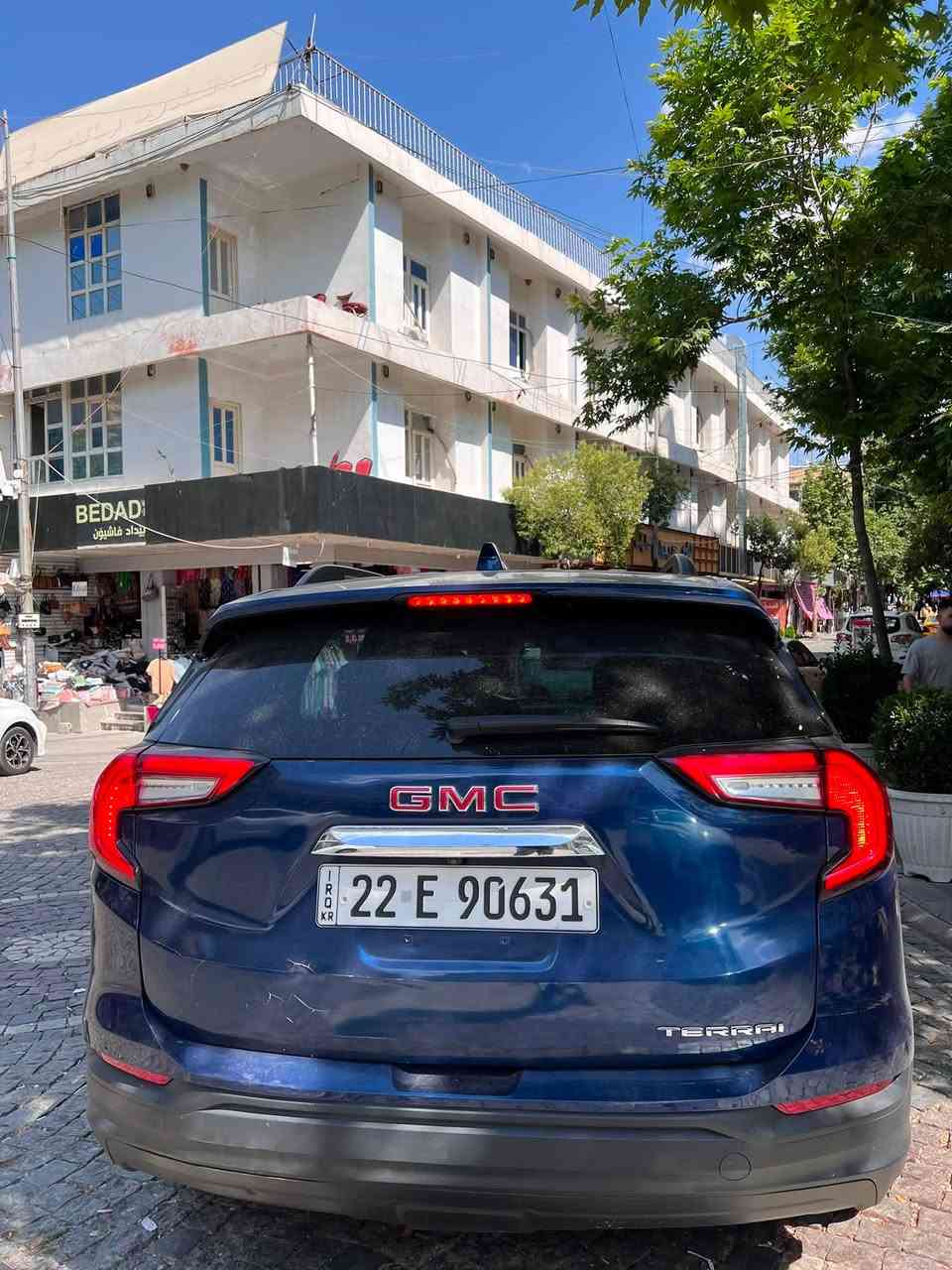 GMC تيران موديل (2022 )لون ازرق
رقم اربيل شرط التحويل
المحرك (4 سلندر ) (1500) تيربو T
الضرر :- السياره تبديل بنيد + الصندوق صبغ
السياره ماشية :- 63الف كيلو  / الفئه :- SLE
(مواصفاتها) 
- توويل 
-   شاشة
- بصمه 4 ابواب + بصمه تشغيل عن بعد(REMOTE START) 
- هاند بريك بصمه + اوتو ستوب( AUTO STOP)+ اوتو ستارت(AUTO START ) 
- كامره خلفيه دواره 360 
- رادار امامي ( تحديد مسار) 
- حساسات امامية
- اكثر من نظام قياده 
- كشنات هيتر  +  تحكم استيرن  
- نظام مانع الانزلاق + نظام مانع الانحدار 
- تبريد قطعتين 
- جنطه بصمه كهربائية 
 السياره نظيفه وكلش حلوى
مكان السيارة كركوك
السعر ( 155) ويرهم مراوس 
للأستفسار أكثر تواصل خاص او على الرقم
***********
