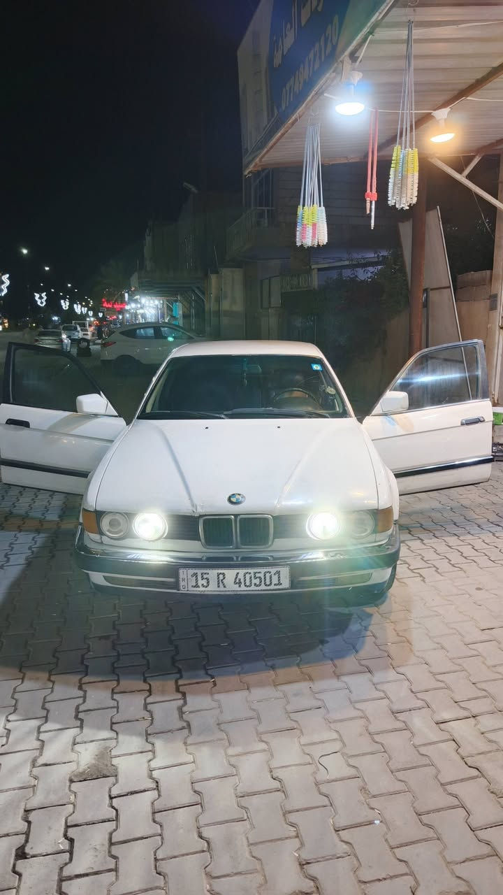 من رخصة صاحب الكروب
للبيع بي ام 735i موديل 1988
محرك 3500 
كير أوتوماتيكي
لايت ناصي زنون اصفر عالي زنون ابيض
رقم انكليزي أنبار
هزه جديدا
بسمي شرط التحويل
مكان السيارة كربلاء 
السعر 45 ورقه
***********
