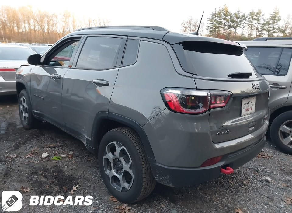 جيب كومباس 2022
Trailhawk 

الحادث موضح بالصور 

ماشية 65,000km 

-كشنات جلد 

-حساسات +رادار 

-شاشة كبيرة 

- تخم تاير جديد 
- ⁠حدادية جديدة

مكان السياره ميسان

‭***********‬
