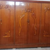 دولاب ٦ أبواب • خشب وصاج • ثقيل
