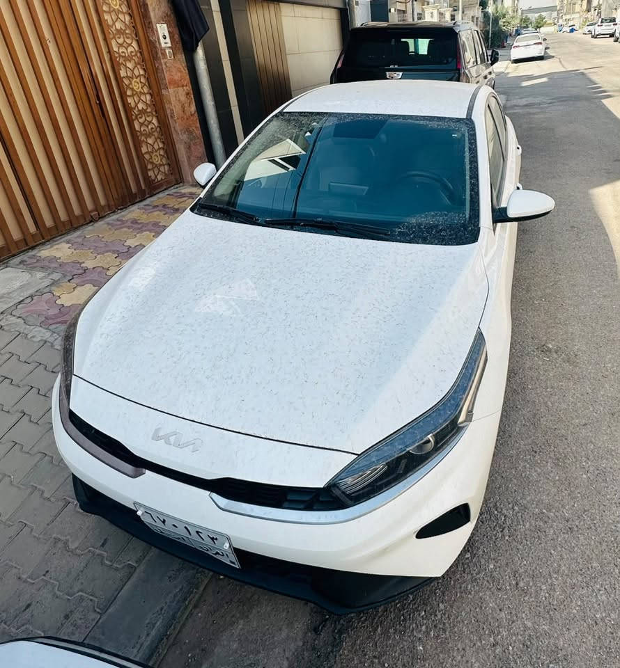 🚘 للبيع كيا سيراتو 2022 خليجي 

🔹 الموديل: كيا سيراتو 2022 خليجي
🔹 الممشى: 44 ألف كم فقط
🔹 المحرك: 1600 دوش
🔹 الداخلية: لونين بيجي
🔹 حساسات خلفية
🔹 تبريد قطعتين ❄️
🔹 تبريد ثلج 🧊
🔹 شاشة
🔹 تحكمات جهتين بالستيرن
🔹 كروز سرعة
✅ كفالة عامة من الصبغ والتبديل والبارد
⚠️ السيارة بيها حالوب ناعم وطخة خفيفة بالجاملغ الخلفي بدون تعديل على وضعها.

📍 الموقع: النجف الأشرف
💰 السعر: 146
📞 للاستفسار: ***********
