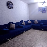 ديوان • ١٦مقعد • استعمال قليل