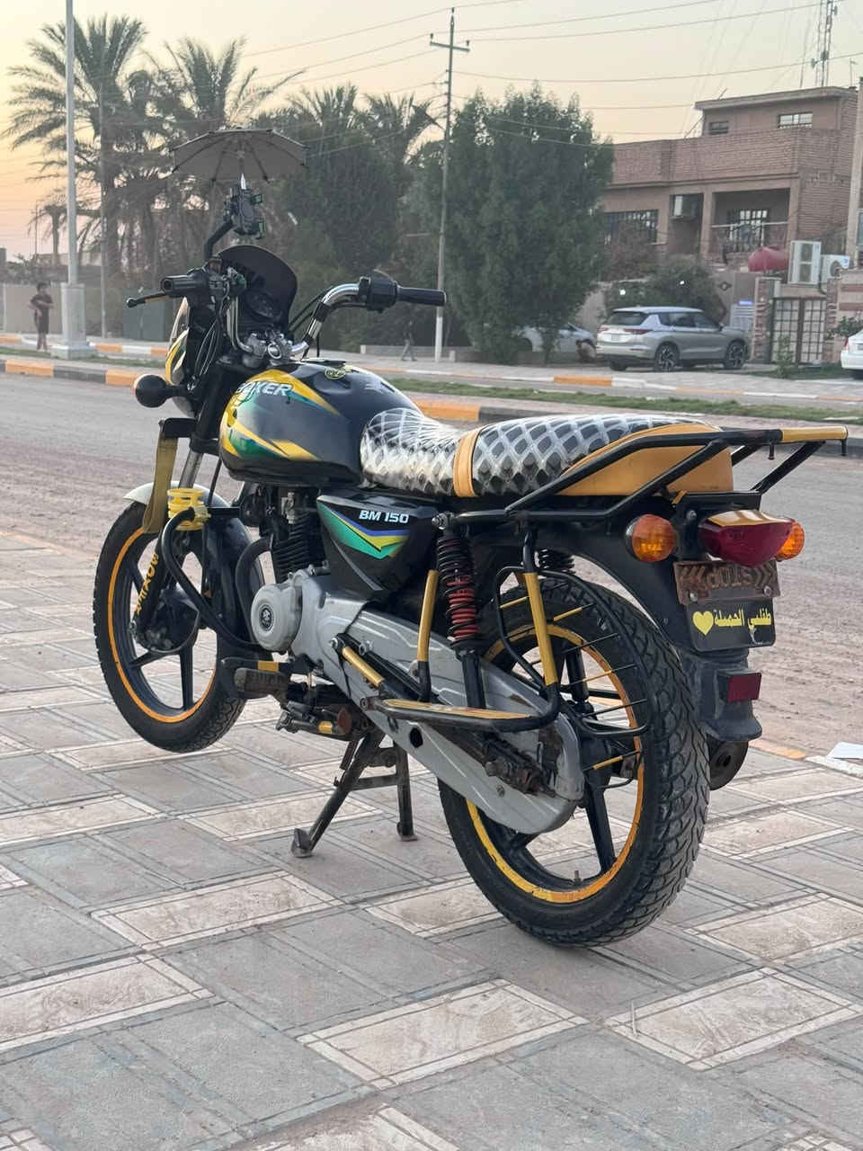 السلام عليكم دراجه بوكسر2020 مرقم جاهز مابي نقص سعر مليون 400 مكاني ديالى بعقوبة شراي يتصل***********
